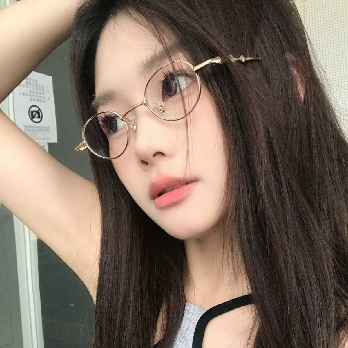 ZODIA model wearing GOODLUUK eyewear 1