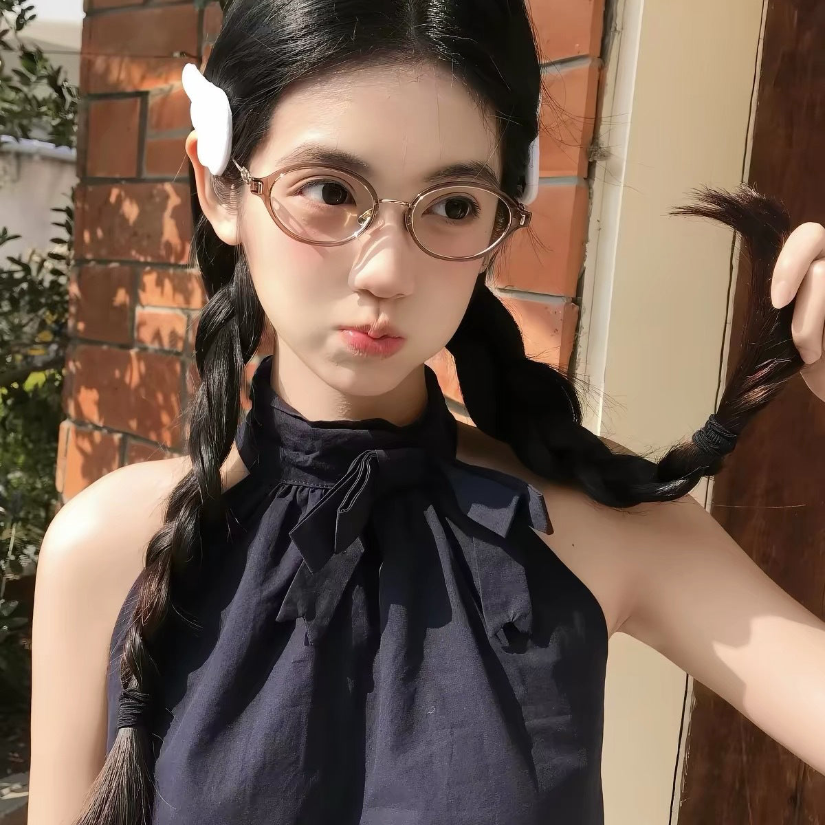 TILDA model wearing GOODLUUK eyewear 1