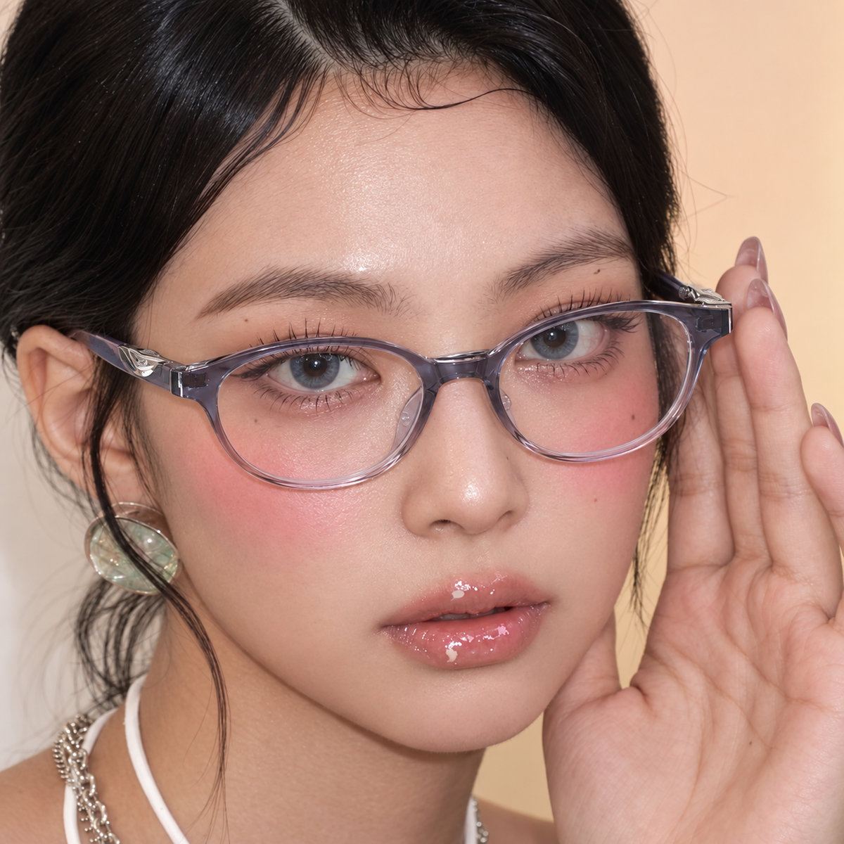 SERAPH model wearing GOODLUUK eyewear