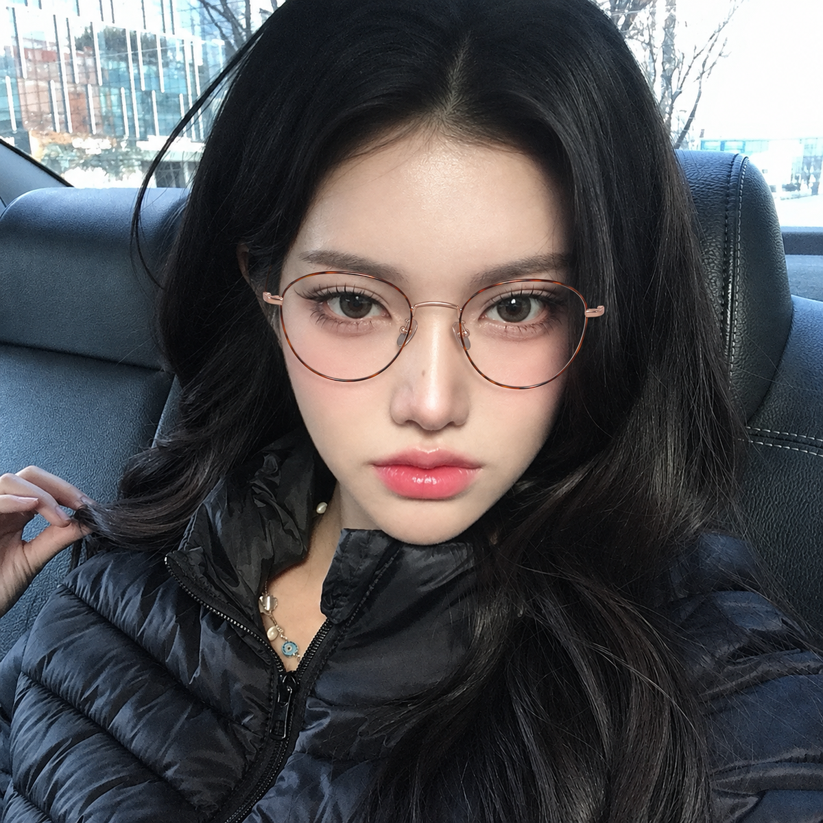 VIRENA model wearing GOODLUUK eyewear 1