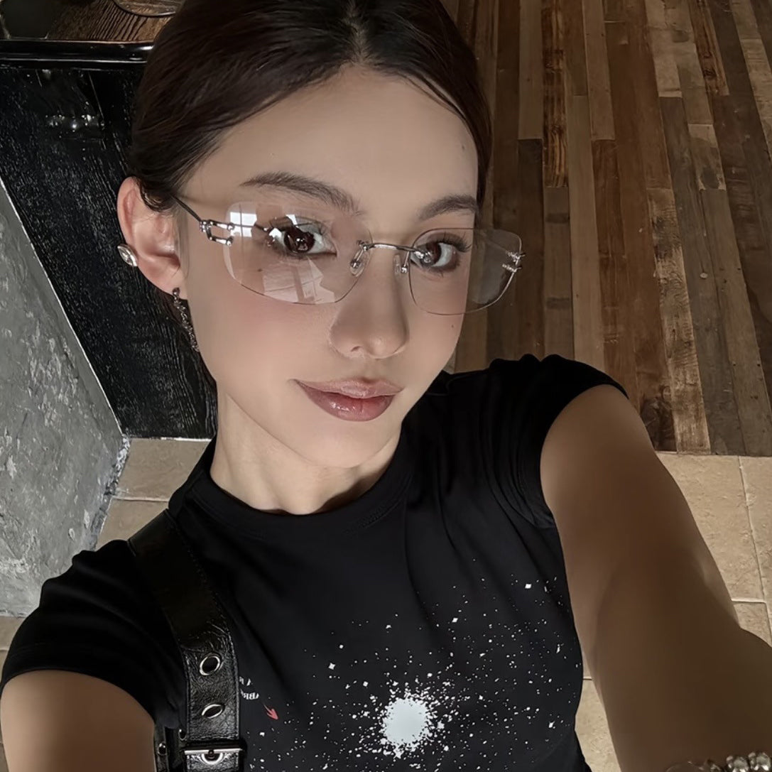 LORCAN model wearing GOODLUUK eyewear 1