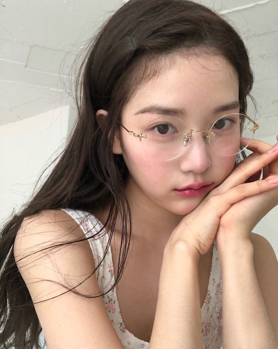 YAELIS model photo | KMM272T模特图.png