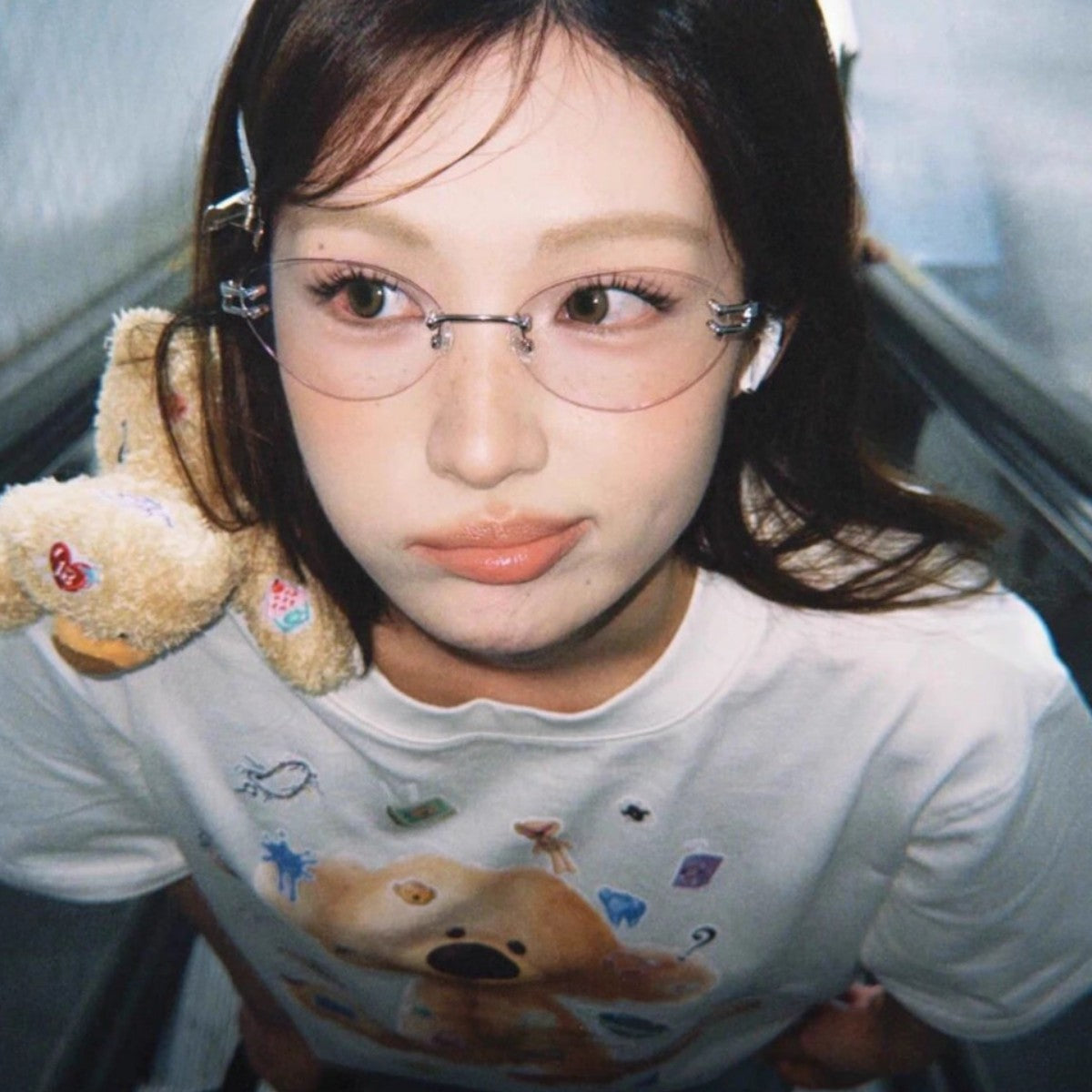 SUZUKA eyeglasses worn by model