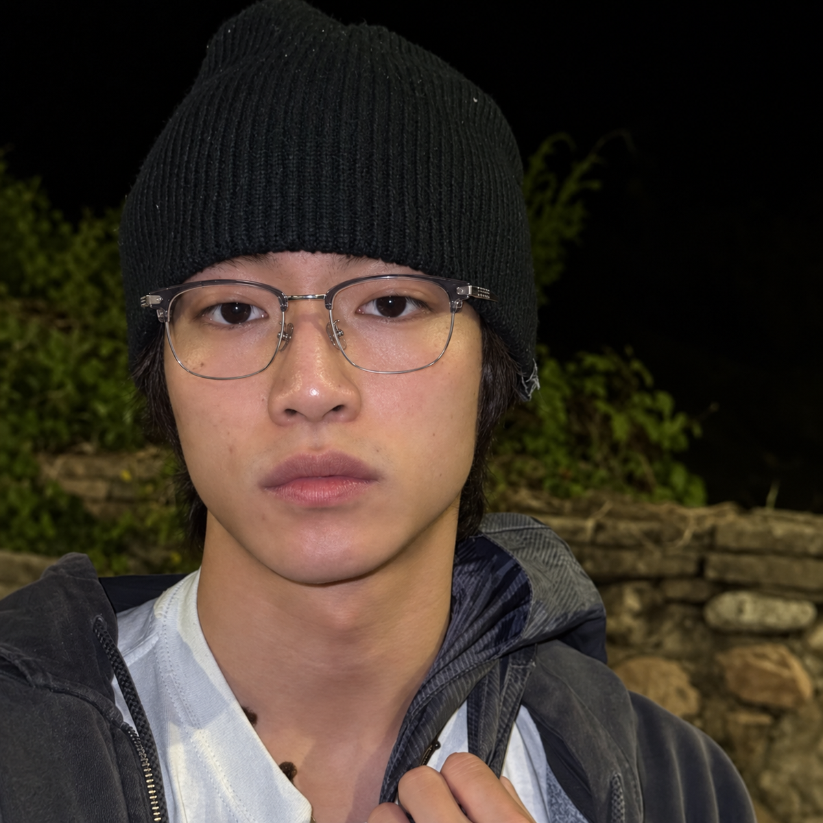 BEPPU model wearing GOODLUUK eyewear
